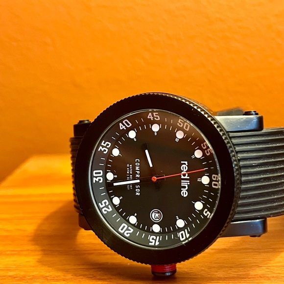 Red Line Compressor Watch 45mm Black Silicone Strap Men's Watch. - Picture 5 of 5